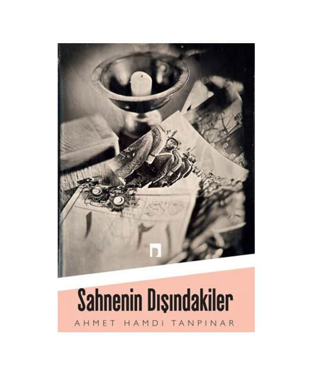 Sahnenin Dışındakiler